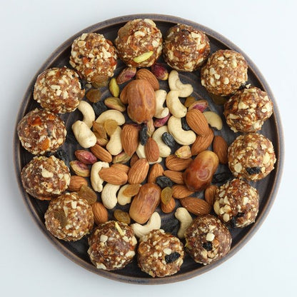 Oats With Nuts & Dates Ladu (Ramzan Special )